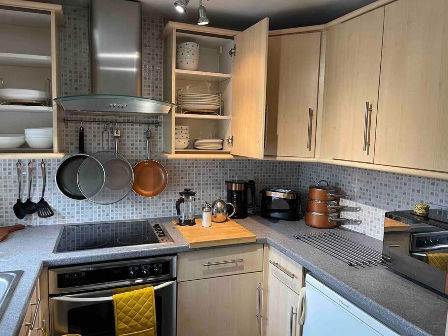 Yew Tree Cottage, 3 Bedroom, 4 Church Row Defynnog Devynock ภายนอก รูปภาพ